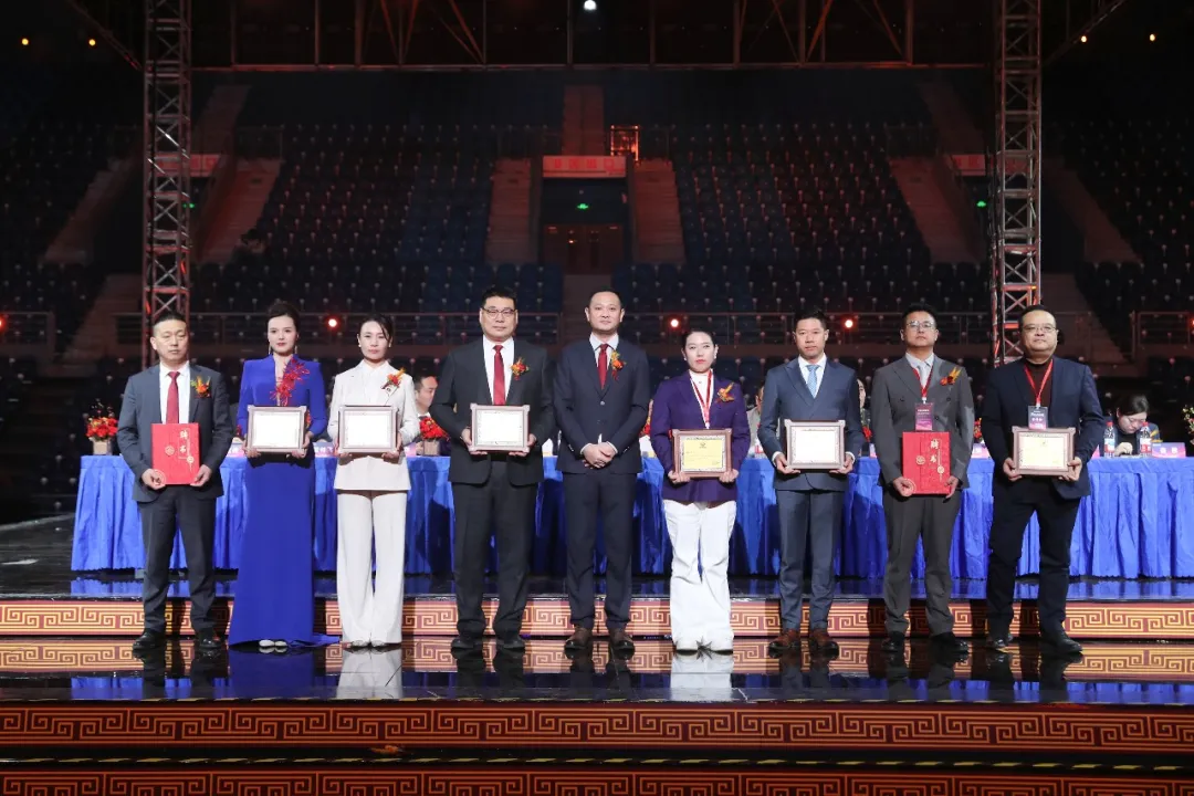 016fa50804aff1cb57a8951fb3ce681f.png 13.png