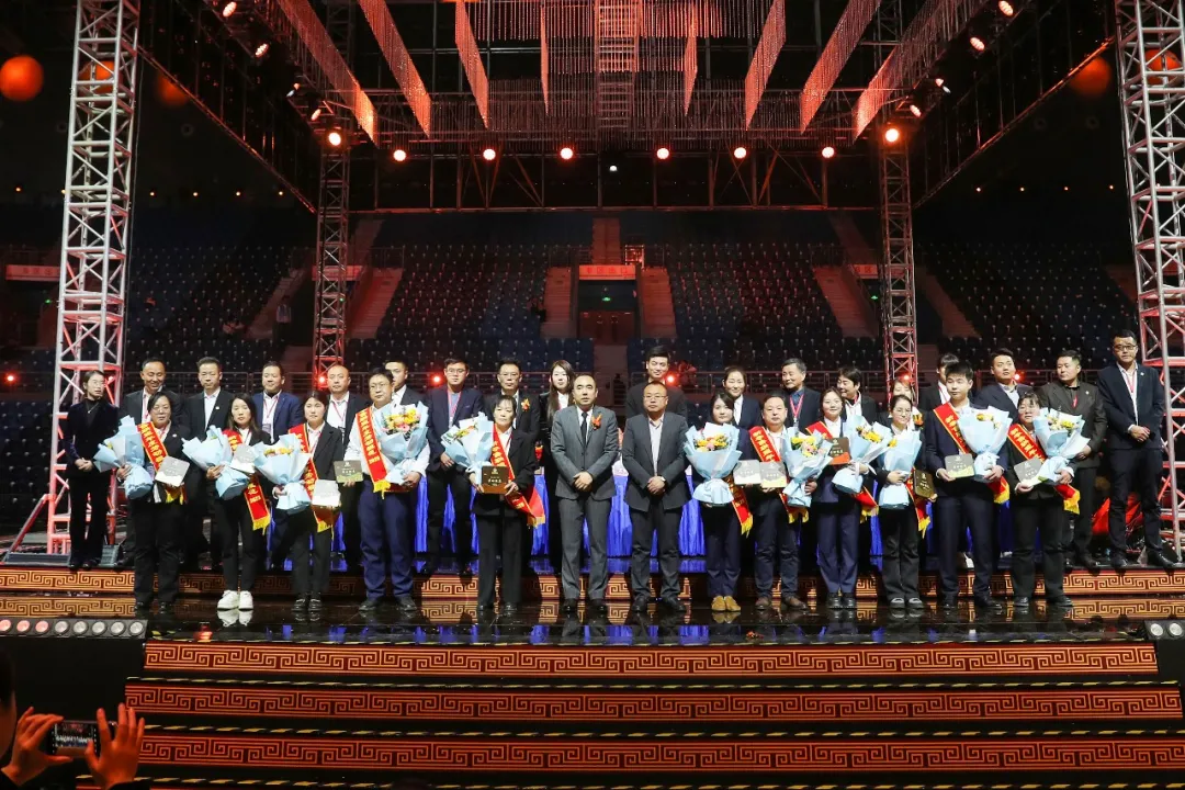 4db3ad09c7cc0d1a4fda7a294ef8c332.png 50.png